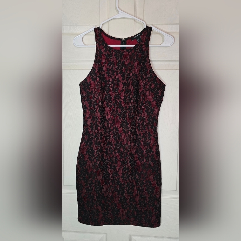 Forever 21 Limited Lace Bodycon Dress High Neck Burgundy Black - Size Medium